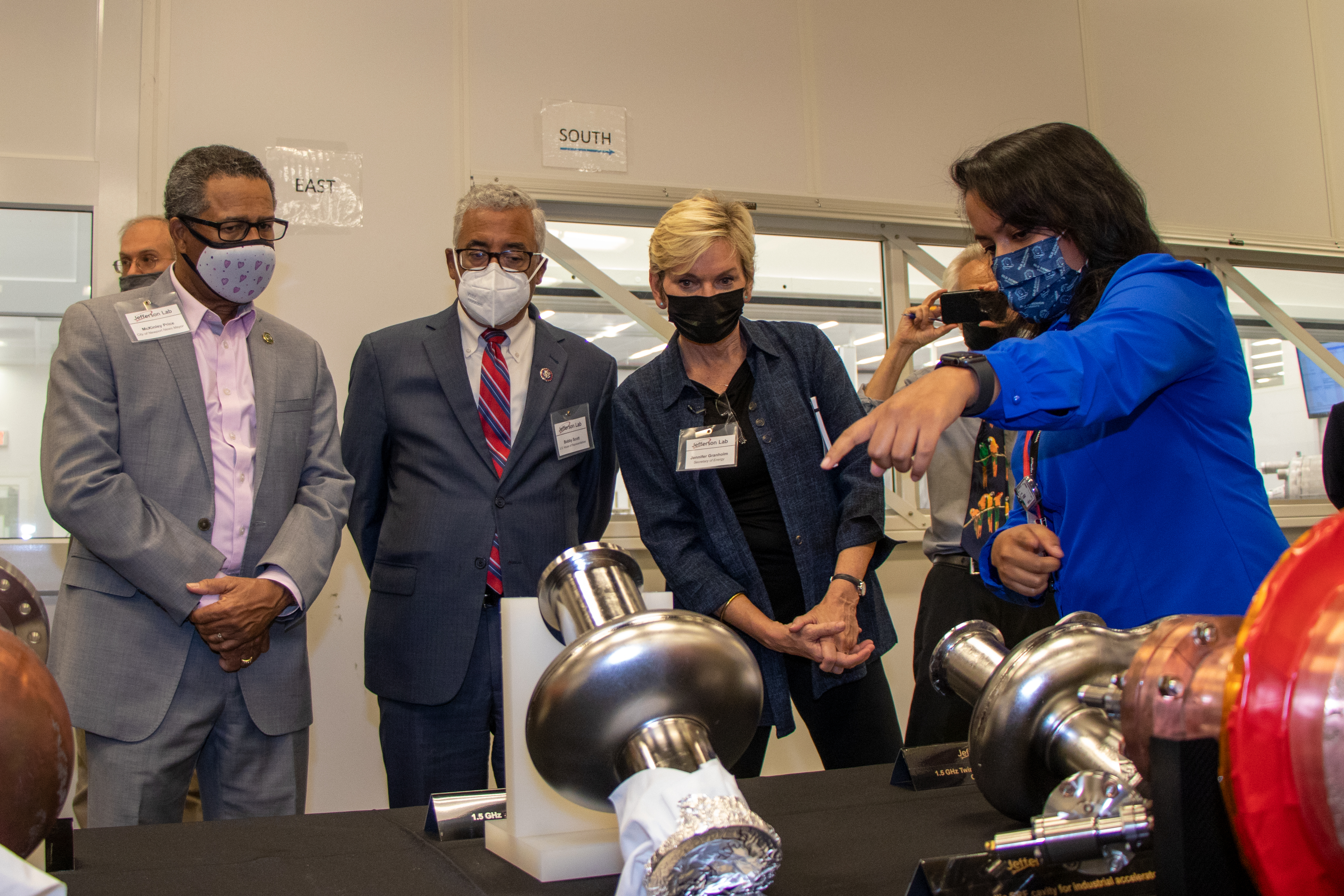 Jayendrika Tiskumara speaks with Secretary Granholm, Mayor McKinley Price and Congressman Bobby Scott